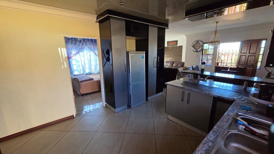 3 Bedroom Property for Sale in Vista Park Free State